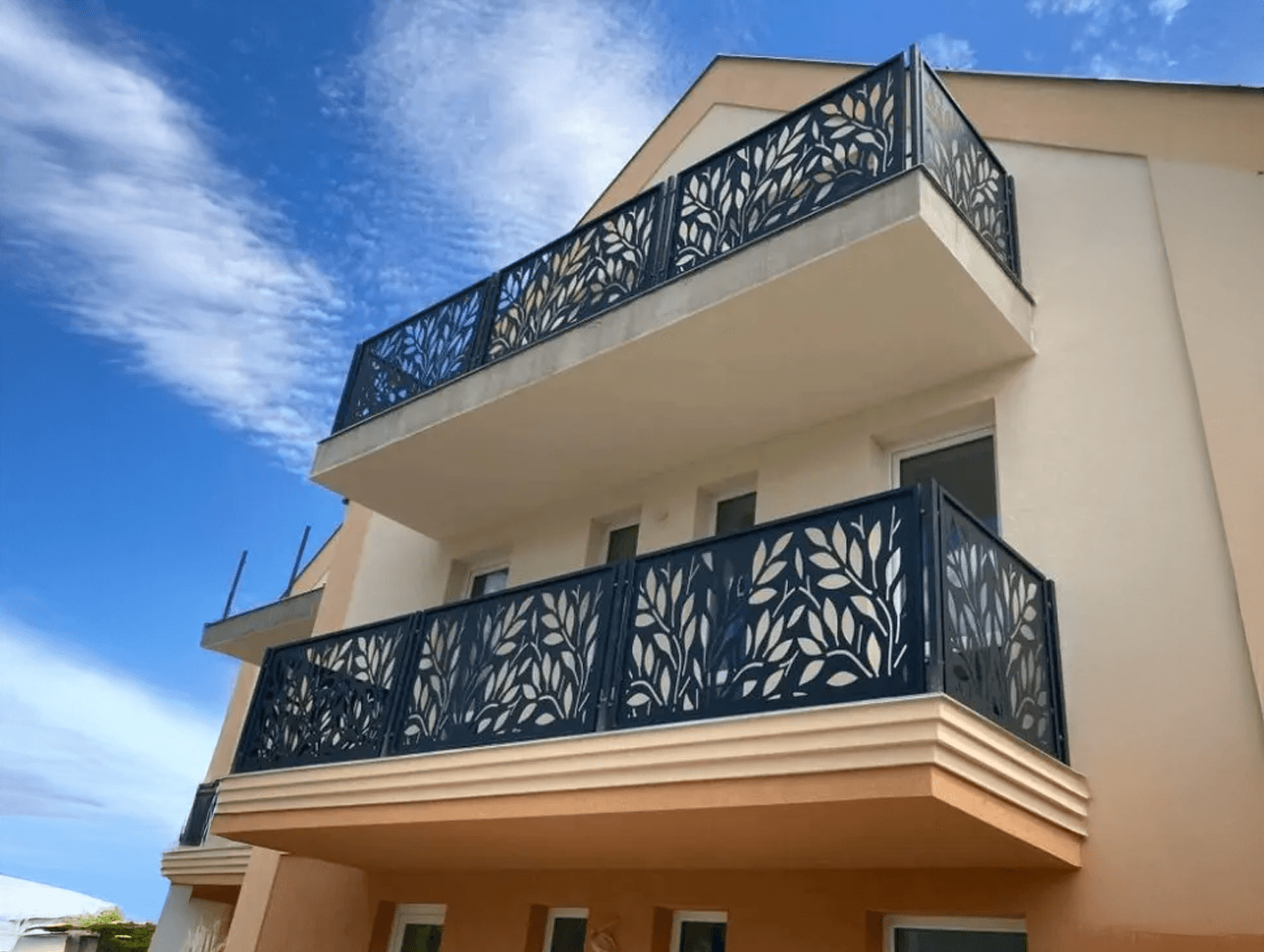 Geometric Balcony Jali
